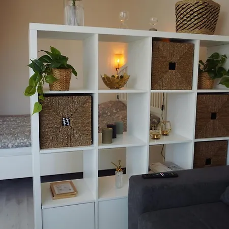 Apartment Unique: Cozy - Balcony - Kitchen - Netflix