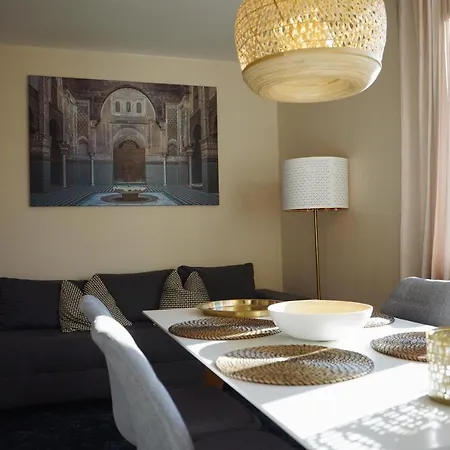 Unique: Cozy - Balcony - Kitchen - Netflix
