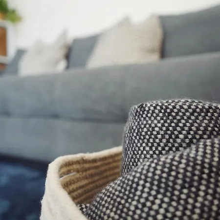 Unique: Cozy - Balcony - Kitchen - Netflix
